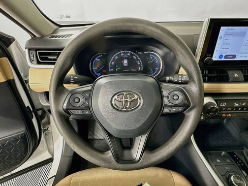 Certified 2025 Toyota RAV4 XLE w/ Convenience Package AWD/4WD image 11