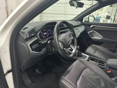 Used 2020 Audi Q3 2.0T Premium image 9