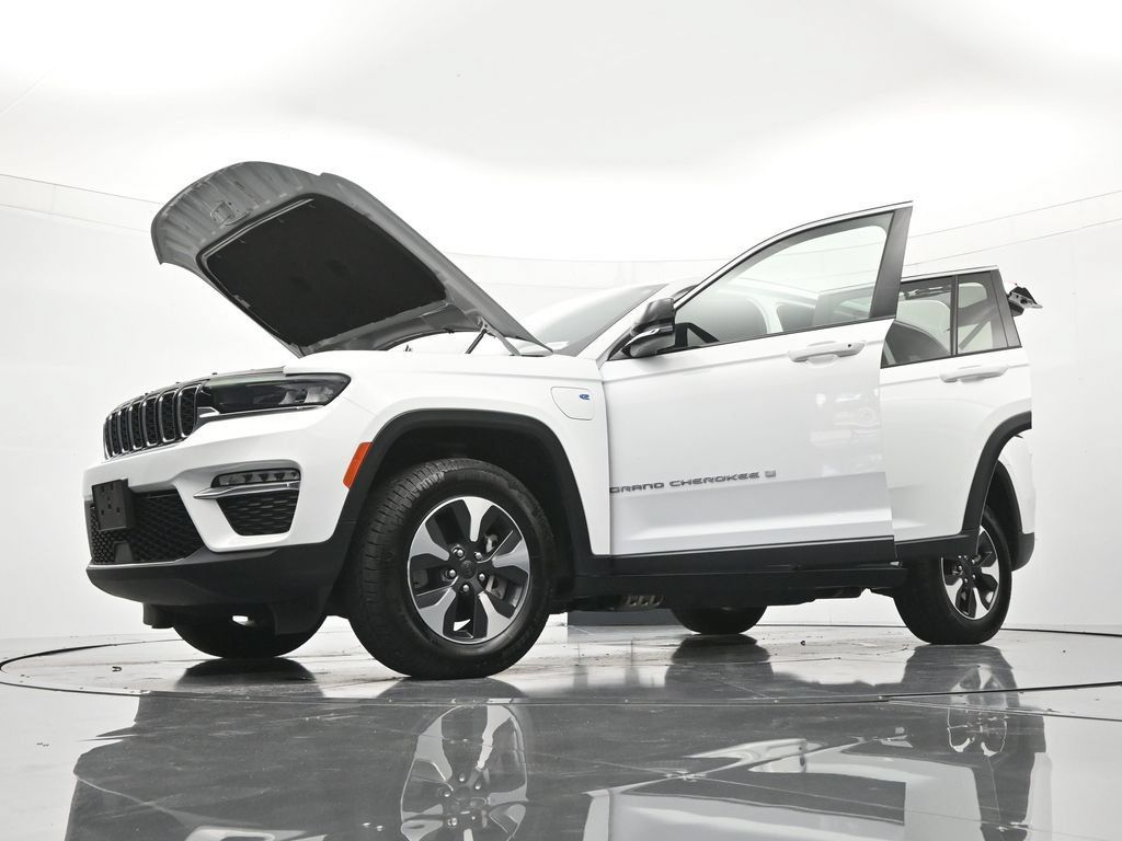 Used 2024 Jeep Grand Cherokee Limited 4xe AWD/4WD image 51