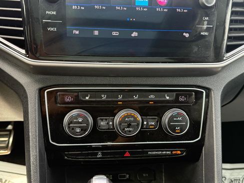 Used 2018 Volkswagen Atlas SEL w/ R-Line Package image 17