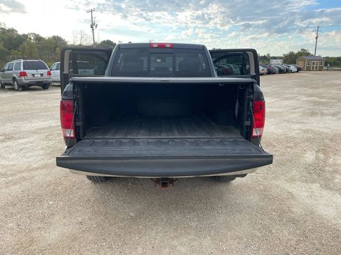 Used 2014 RAM 1500 Classic SLT image 11