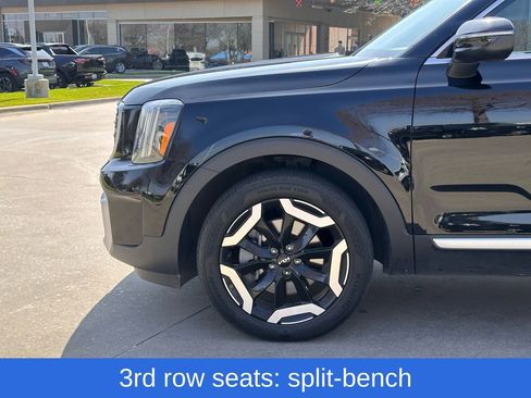Used 2023 Kia Telluride S image 7