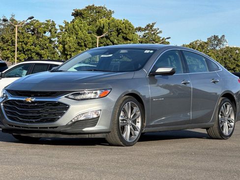 Used 2024 Chevrolet Malibu LT FWD image 11