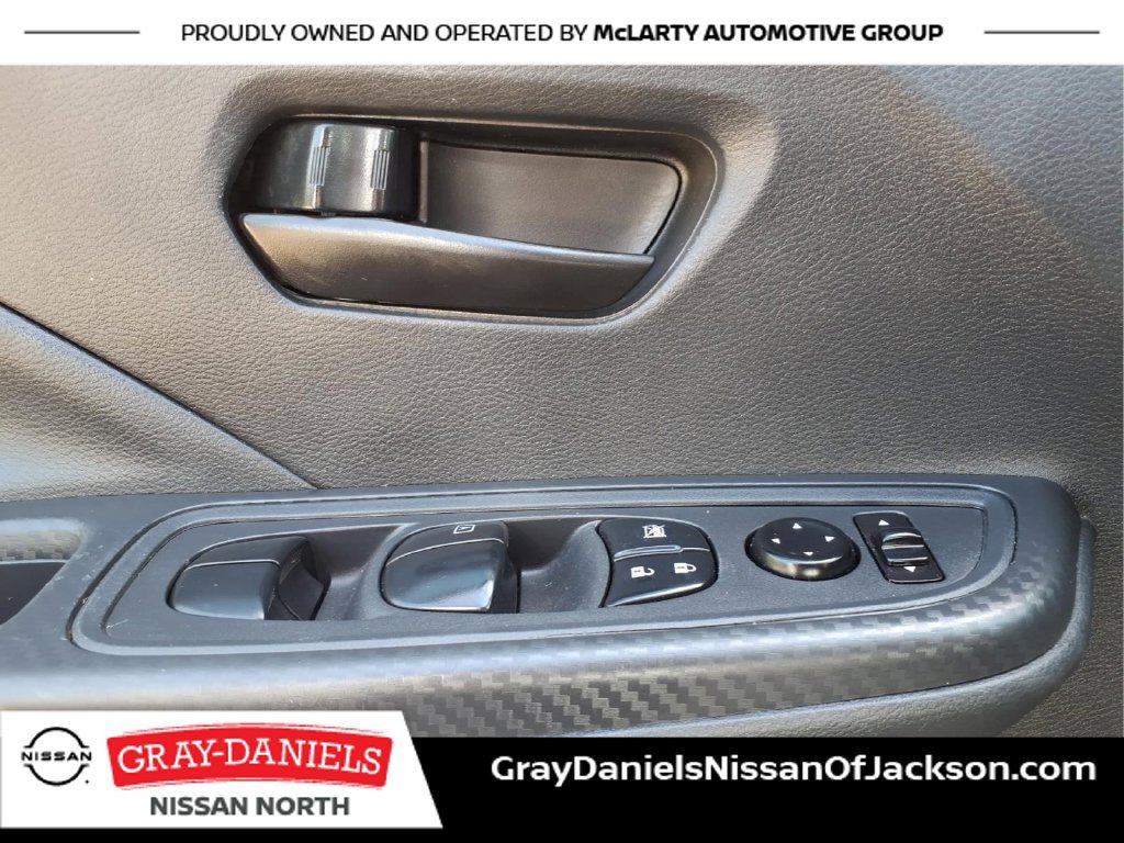 Used 2025 Nissan Versa S w/ S Plus Package FWD image 11