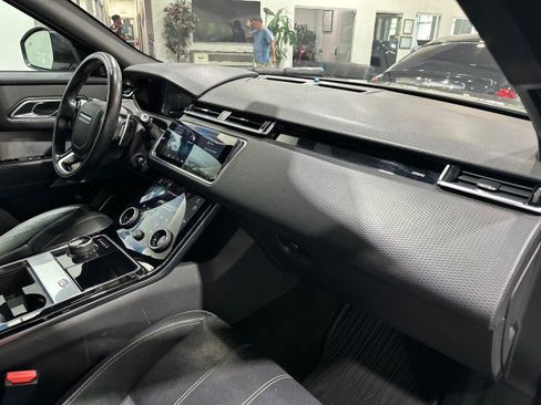 Used 2019 Land Rover Range Rover Velar R-Dynamic SE AWD/4WD image 55