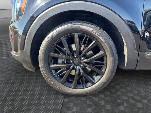 Used 2021 Kia Telluride SX w/ Towing Package FWD image 9