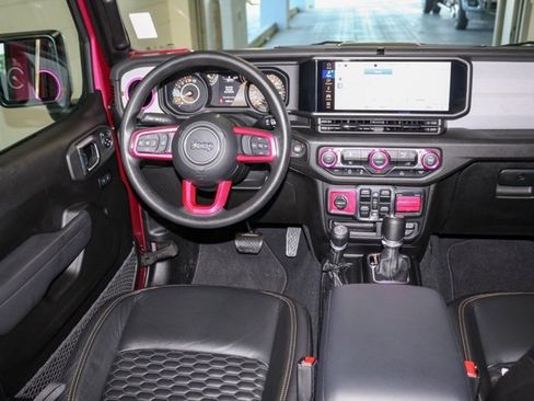 Certified 2024 Jeep Gladiator Sport image 10