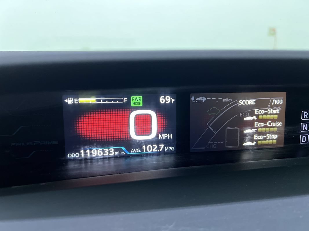 Used 2019 Toyota Prius Prime Plus w/ Carpet Mat Package FWD image 14