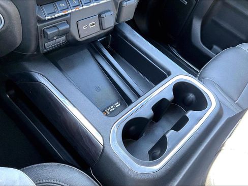 Certified 2022 Chevrolet Silverado 1500 LTZ AWD/4WD image 25