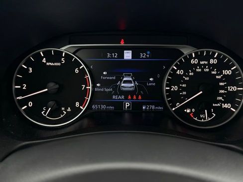 Used 2023 Nissan Altima 2.5 SV w/ SV Premium Package image 25