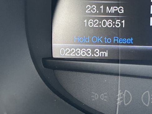 Used 2024 Ford Edge Titanium image 29