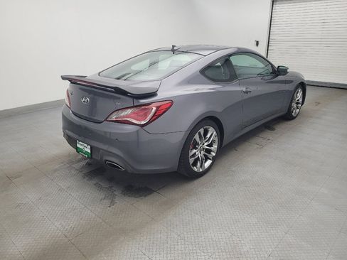 Used 2015 Hyundai Genesis 3.8 image 9