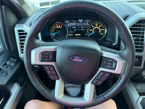 Used 2015 Ford F150 Lariat w/ Equipment Group 502A Luxury AWD/4WD image 17
