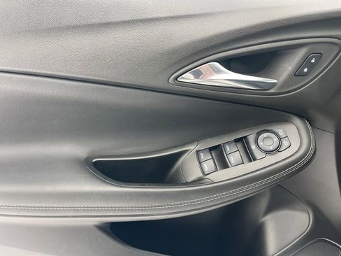 Used 2023 Buick Encore GX Preferred w/ Cold Weather Comfort Package image 7