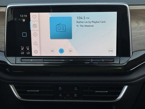 New 2026 Volkswagen Atlas SE image 17