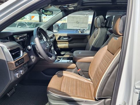 New 2026 GMC Yukon XL Denali Ultimate AWD/4WD image 17