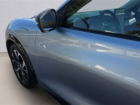 Used 2022 Ford Mustang Mach-E Premium image 17