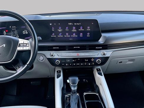 Certified 2025 Kia Telluride S FWD image 7
