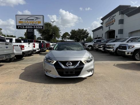 Used 2016 Nissan Maxima Platinum FWD image 41