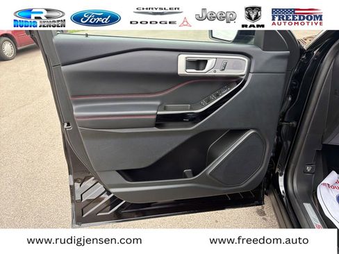 Used 2023 Ford Explorer ST-Line w/ Class IV Trailer Tow Package AWD/4WD image 10