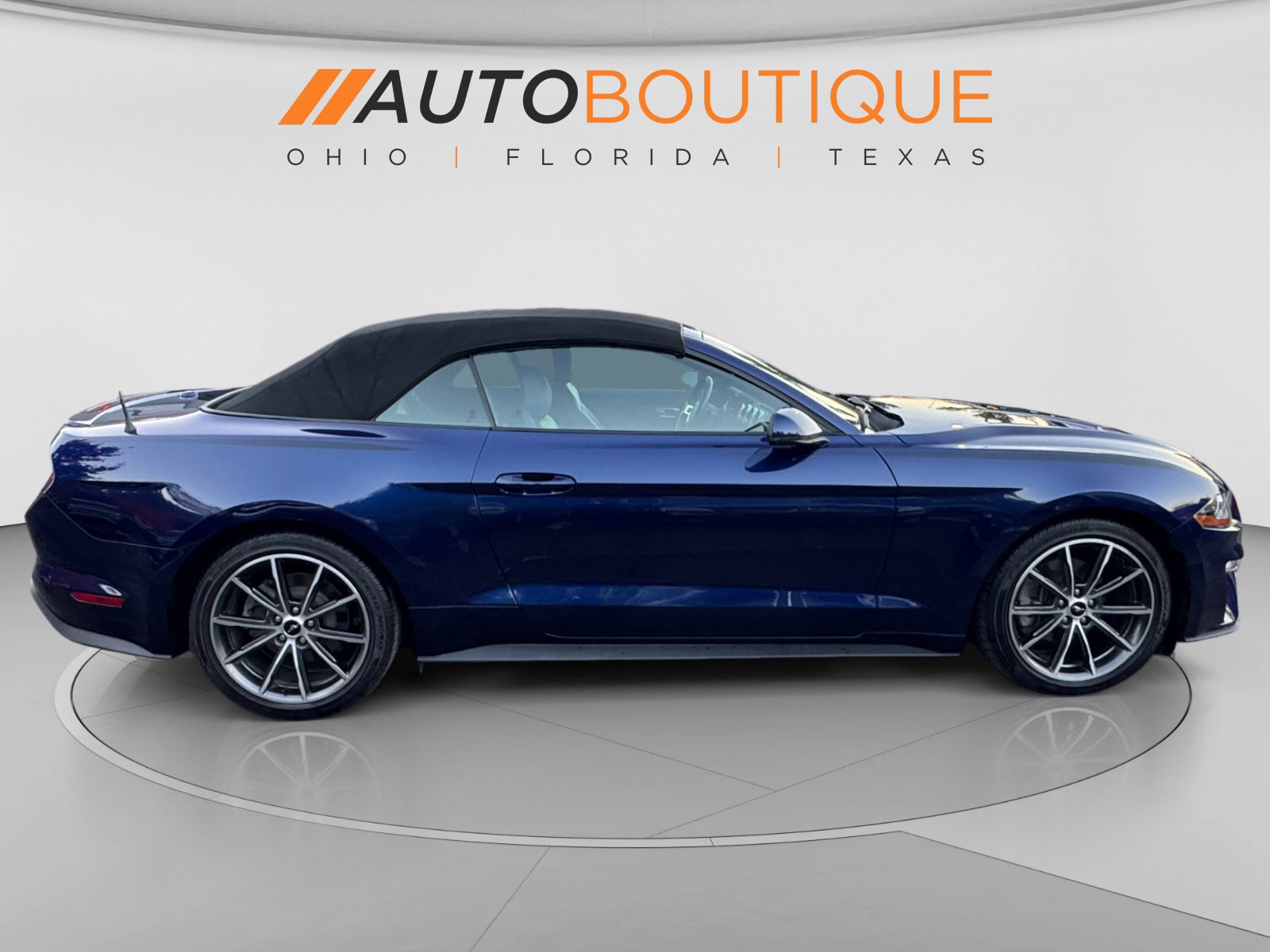 Used 2019 Ford Mustang Premium w/ Equipment Group 201A RWD image 6