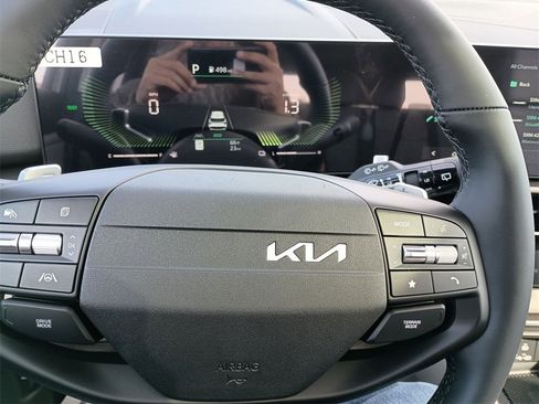 New 2026 Kia Sportage EX w/ EX Panoramic Sunroof Package image 21