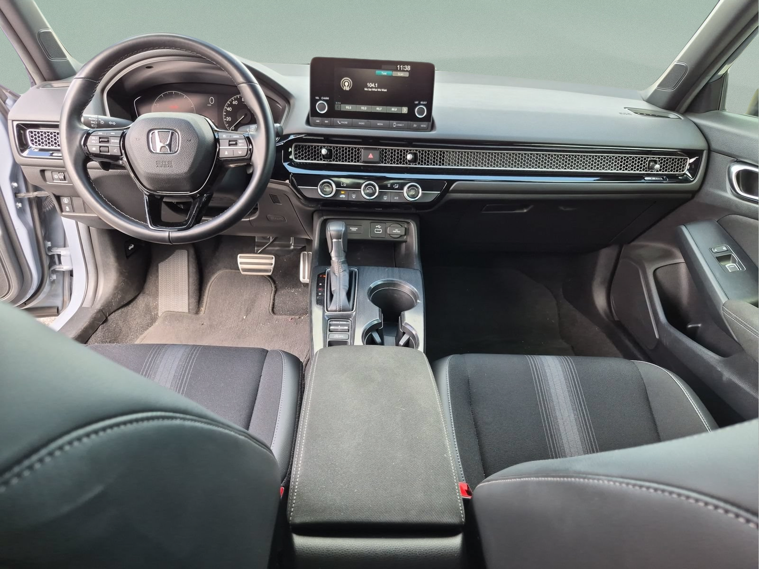 Used 2024 Honda Civic Sport image 29