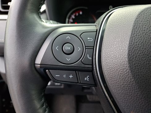 Used 2020 Toyota RAV4 Limited image 22