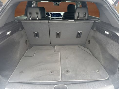 Certified 2024 Cadillac XT4 Luxury w/ Cold Weather Package image 10