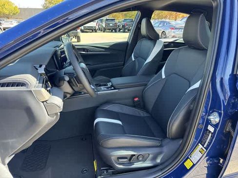 Used 2026 Toyota Camry SE w/ Convenience Package FWD image 12