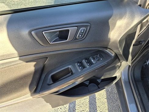 Used 2020 Ford EcoSport SE image 21