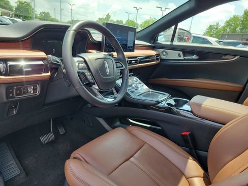 Certified 2023 Lincoln Nautilus Reserve w/ Equipment Group 202A AWD/4WD image 21