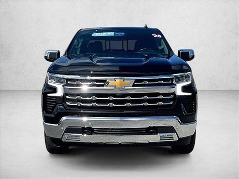 Used 2025 Chevrolet Silverado 1500 LTZ w/ LTZ Premium Package AWD/4WD image 3