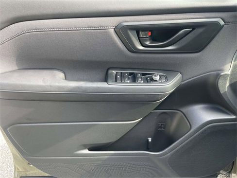 Used 2025 Subaru Forester Premium w/ Convenience Package #1 image 9