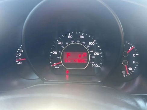 Used 2019 Kia Soul FWD image 17
