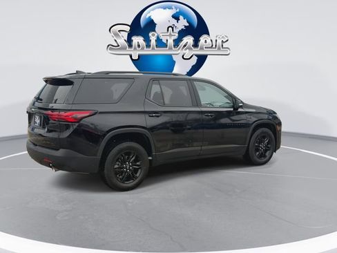 Used 2023 Chevrolet Traverse LT image 9