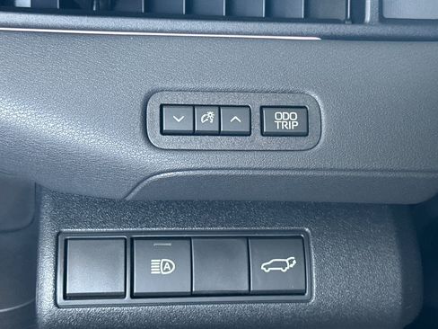 New 2026 Toyota C-HR AWD/4WD image 24