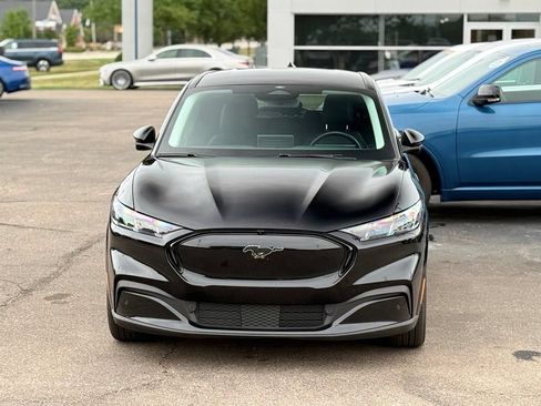 Used 2025 Ford Mustang Mach-E Premium AWD/4WD image 35