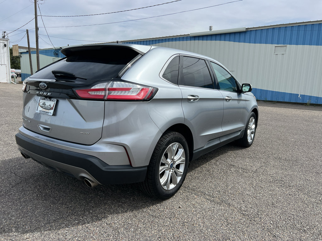 Used 2022 Ford Edge Titanium w/ Equipment Group 301A AWD/4WD image 17