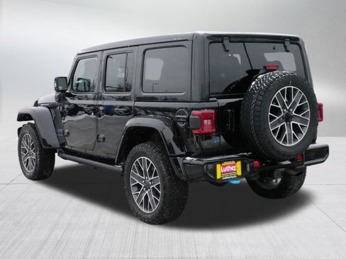 Used 2024 Jeep Wrangler High Altitude image 5