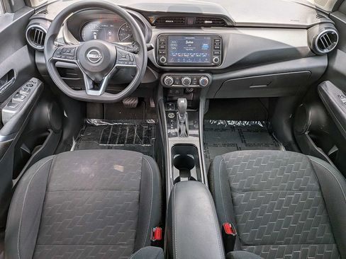 Used 2024 Nissan Kicks SV FWD image 15