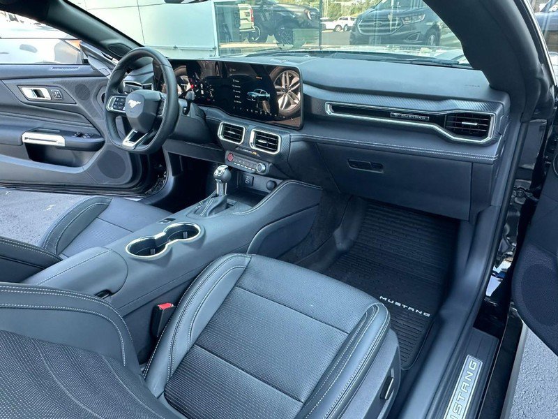 Used 2025 Ford Mustang Premium RWD image 11