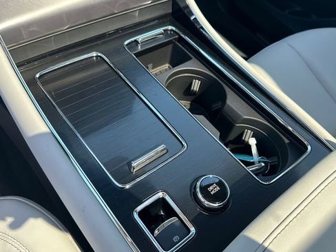 New 2026 Lincoln Aviator AWD w/ Jet Appearance Package image 28