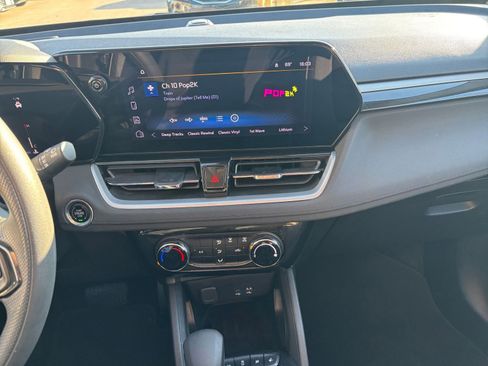 Used 2025 Chevrolet TrailBlazer LT image 18