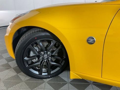 Used 2017 Nissan 370Z Touring image 35