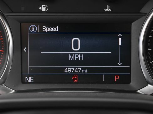 Used 2022 GMC Acadia SLE FWD image 25