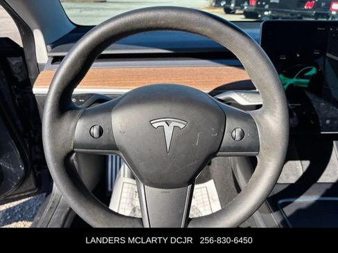 Used 2022 Tesla Model 3 image 24