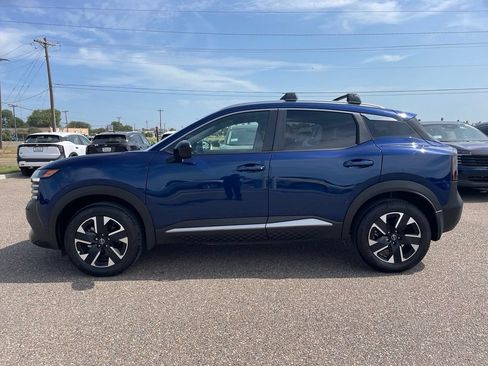 Used 2026 Nissan Kicks SV w/ Cold Weather Package AWD/4WD image 4