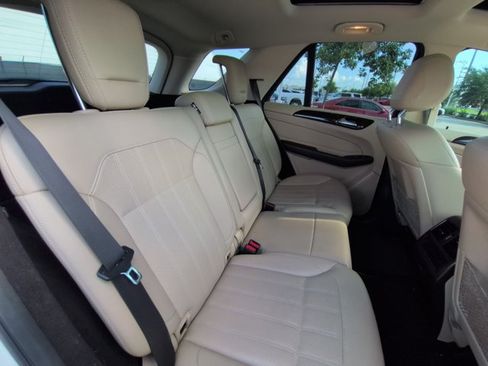 Used 2017 Mercedes-Benz GLE 350 image 18