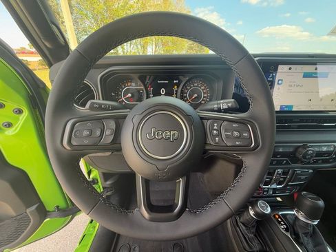 New 2026 Jeep Gladiator Rubicon w/ Safety Group image 21